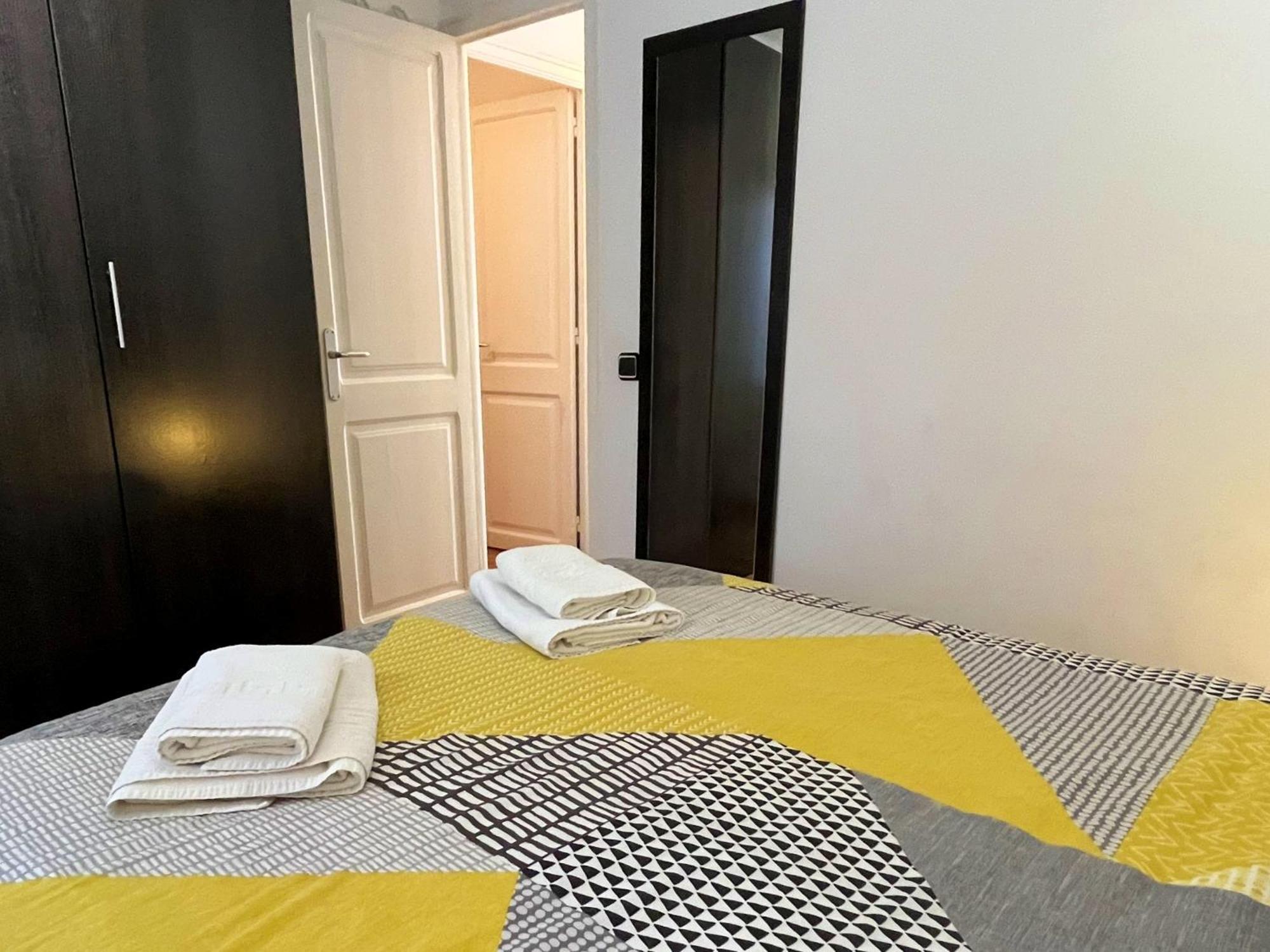 Apartamento Cerca De La Playa Blanes Bagian luar foto